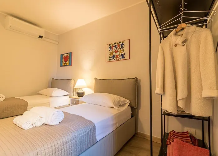 Delle Rose - Менаджо