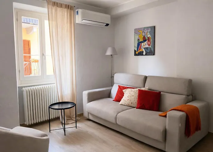 Delle Rose - Менаджо