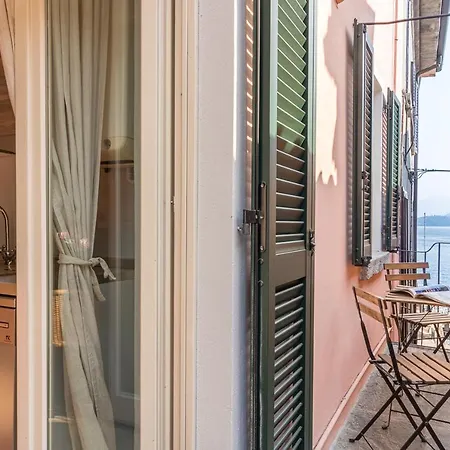 Apartman Delle Rose - *