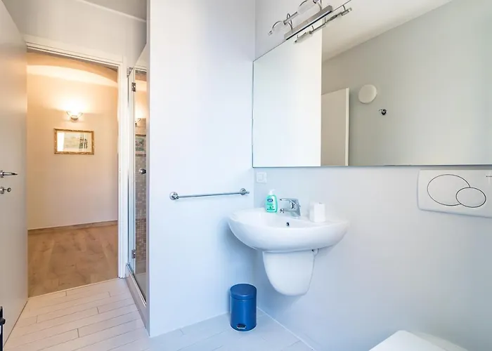 アパート Delle Rose - メナッジョ